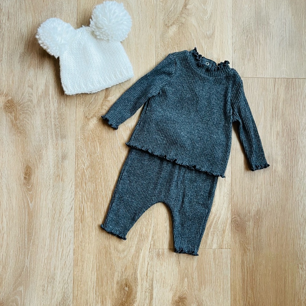 OLDNAVY OUTFIT / 0-3m - Picture 2 of 2